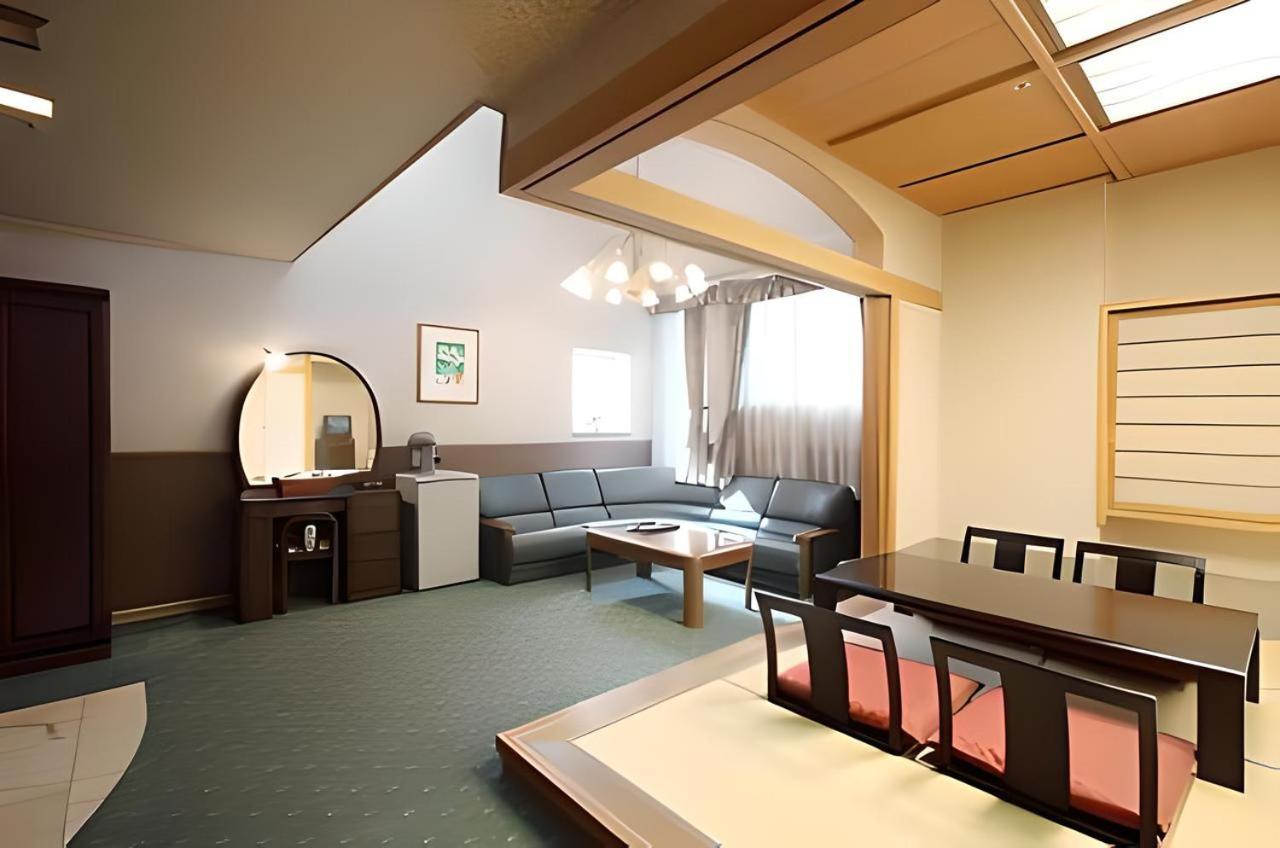 New Sunpia Tsuruga Hotel Exterior photo