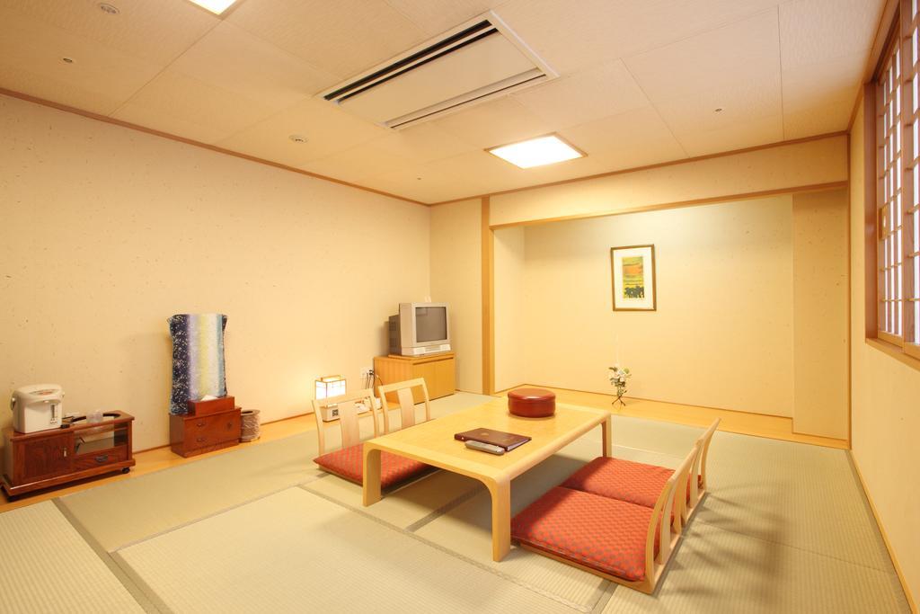 New Sunpia Tsuruga Hotel Exterior photo